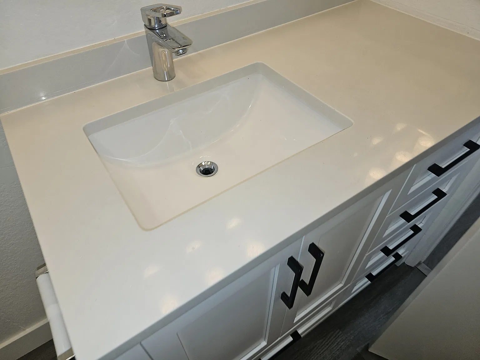 2 bed, $2,895 — Photo 4