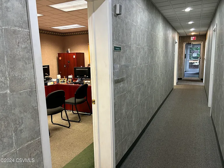 195 Airport Rd — Photo 5