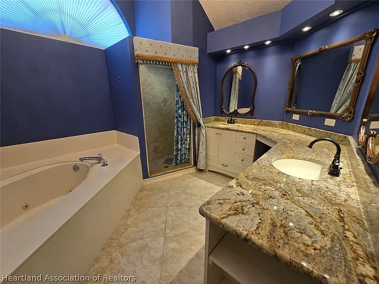 2922 Wynstone Dr — Photo 15