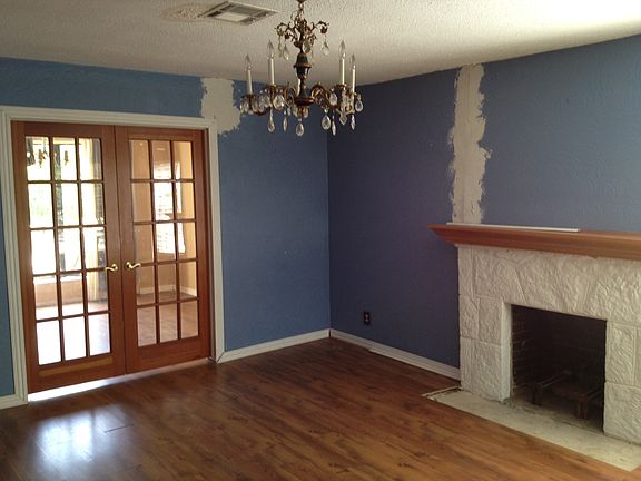 Living Room w/ French Doors