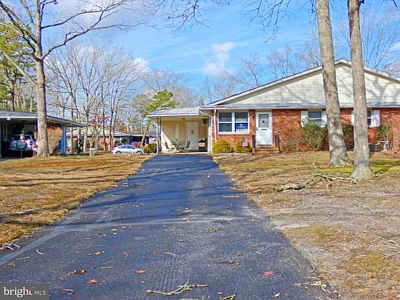 2nd image of 38 Cranberry Rd