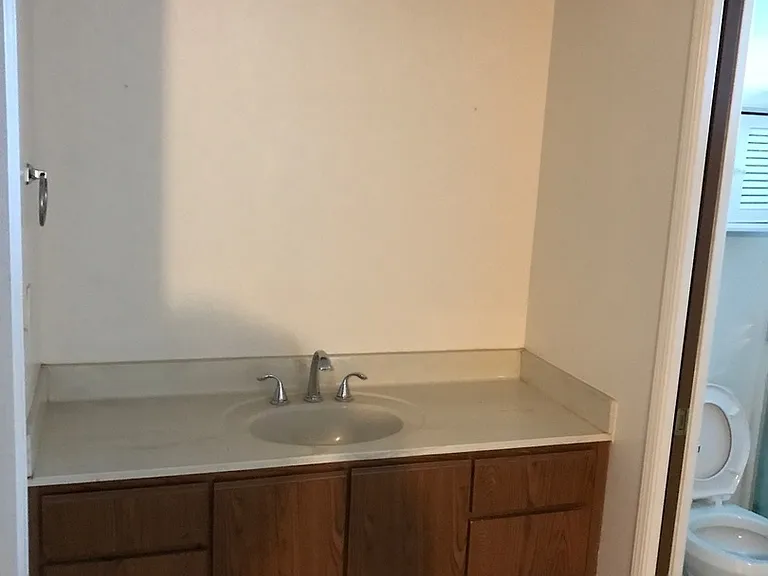 5233 W Iris Ct — Photo 6
