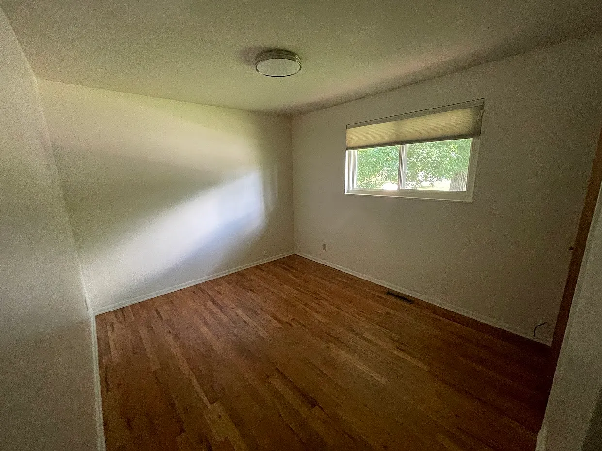3 bed, 924 sqft, $2,800 — Photo 4