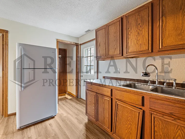 302 N King St — Photo 13