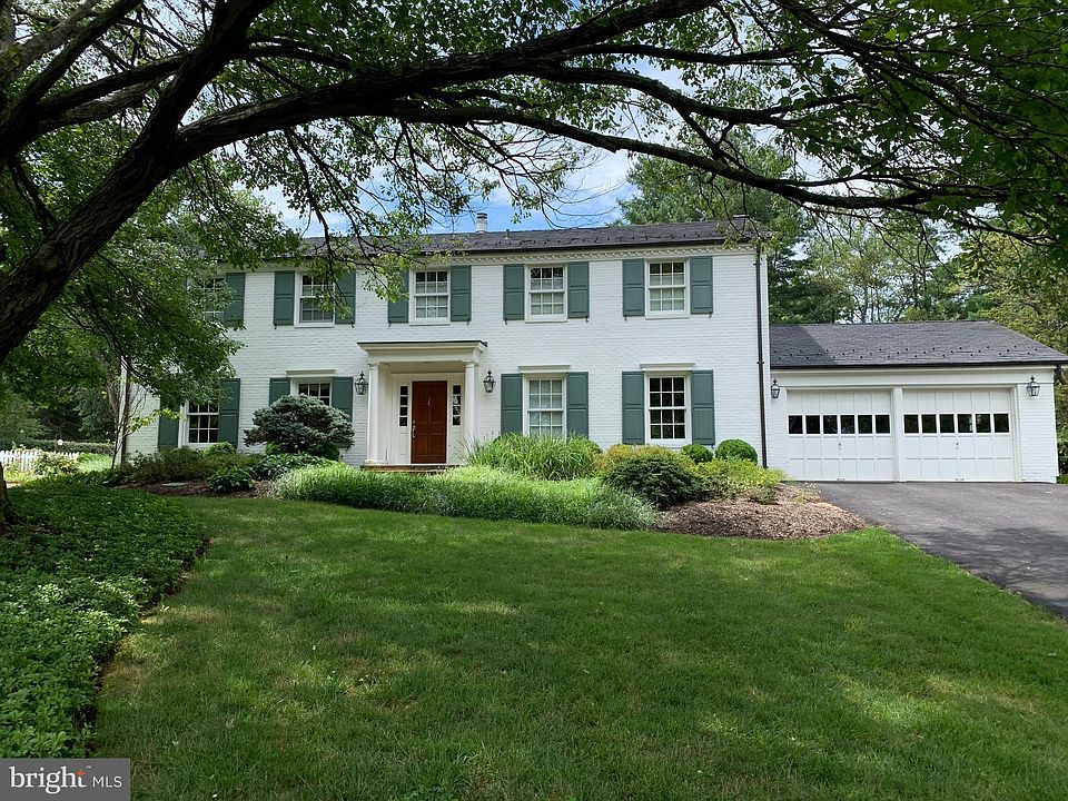1st image of 912 Saddleback Ct
