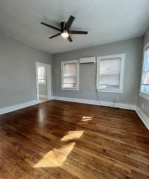 1140 NW 34th St #4 — Photo 7