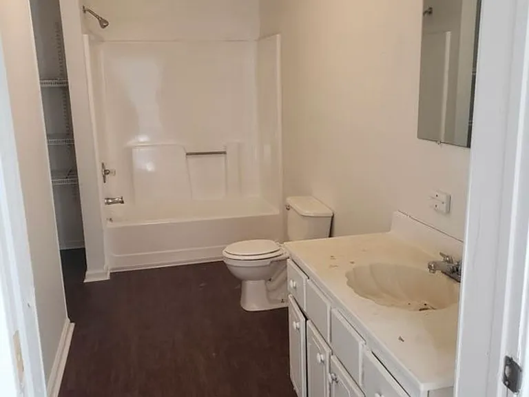 556 Lesesne St — Photo 8