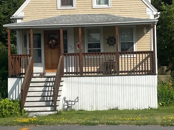 321 Rockland St, Hingham, MA 02043