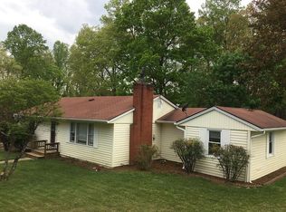 60 Trinity Chapel Rd, Asheville, NC 28805