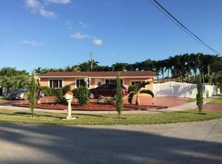 9350 SW 45th St, Miami, FL 33165