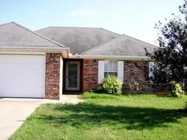 615 Knight Ave, Lowell, AR 72745