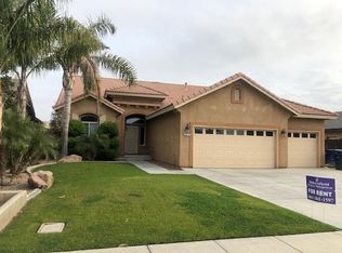 2912 Willow Basin Ln, Bakersfield, CA 93313