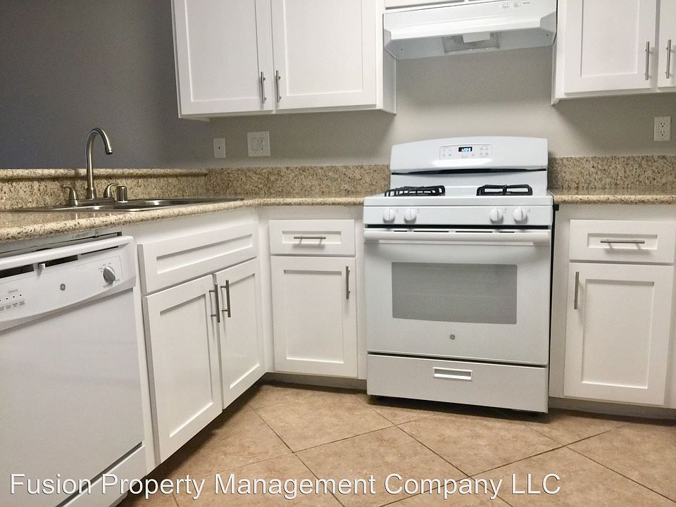 1st image of 4928 Durfee Ave APT 26