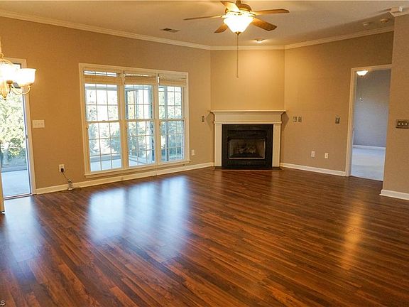 5th image of 427 Northbridge Dr