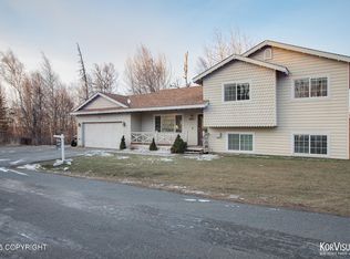 8501 E Empire Cir, Palmer, AK 99645