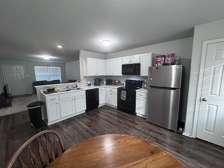 4501 Willow Pointe Dr — Photo 6