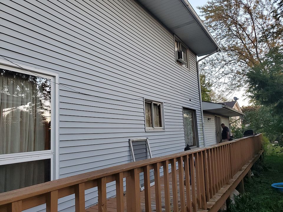 1st image of 400 S Thornwood Dr