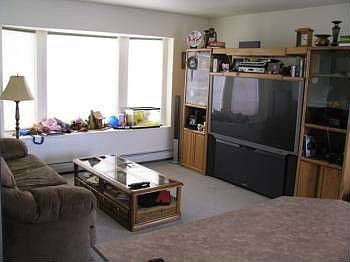 2nd image of 8190 Avovet Dr
