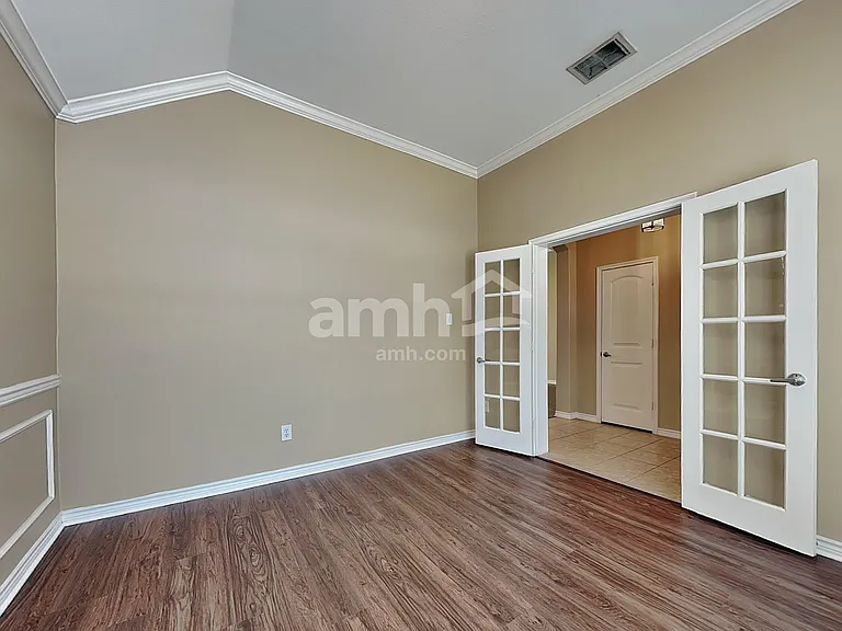 1325 Tanglevine Ln — Photo 8
