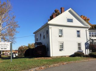 628 College Hwy APT 5, Southwick, MA 01077