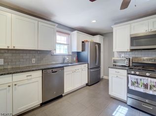 812 Washington Ave, Linden, NJ