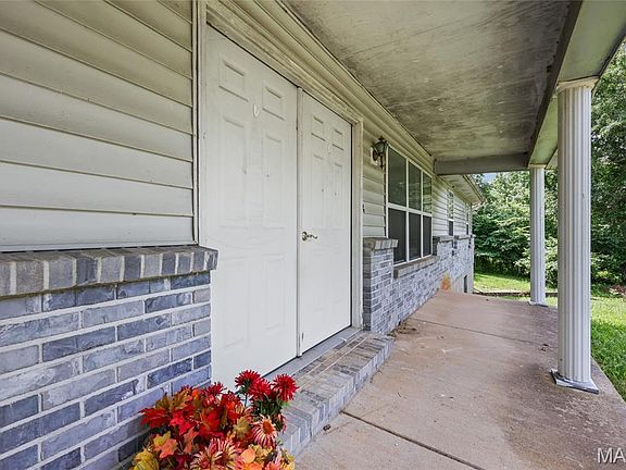 3rd image of 10058 Vineland Rd