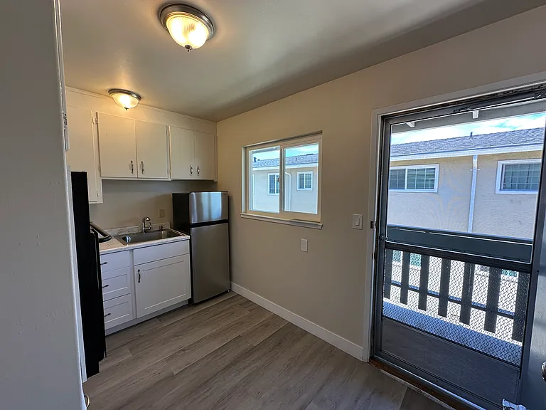 460 N Winchester Blvd #11 — Photo 2