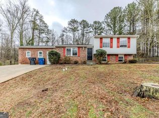 2906 Forestside Ln, Atlanta, GA 30349