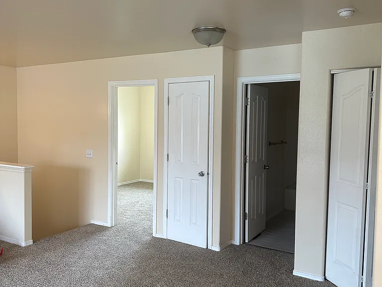 6411 E 9th Ave #1 — Photo 3