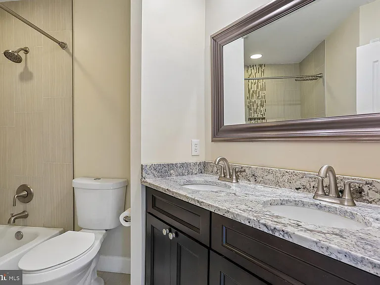 417 Winding Rose Dr — Photo 34