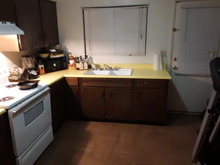 2920 N Center St #6 — Photo 5
