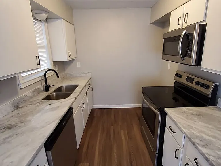 8743 Greenbrook Pkwy — Photo 18