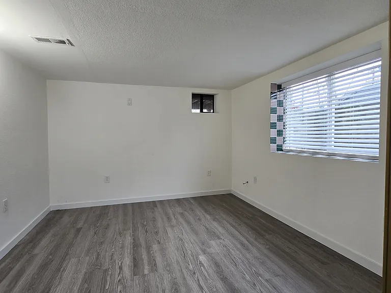 4241 S Kenyon St #B — Photo 11