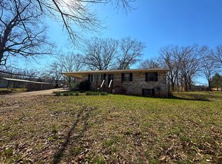 154 Cedar St, Calico Rock, AR 72566
