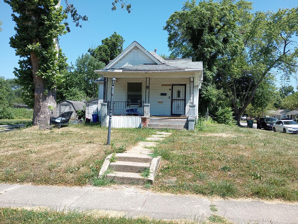 2nd image of 806 W King St