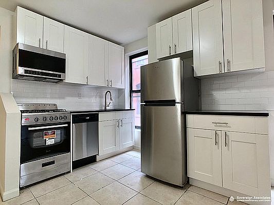 4th image of 1270 1st Ave #505