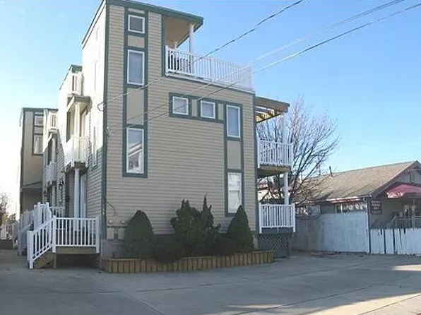 184 26th St #1-1-C, Avalon, NJ 08202