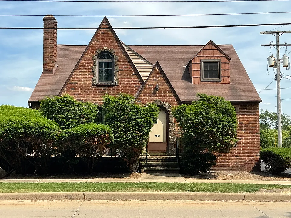 4551 Grayton Rd