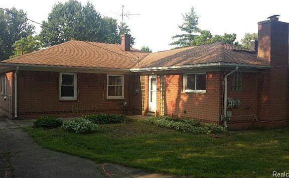 2nd image of 1168 E Dallas Ave