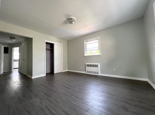 152 Penn Ave #2F, Staten Island, NY 10306