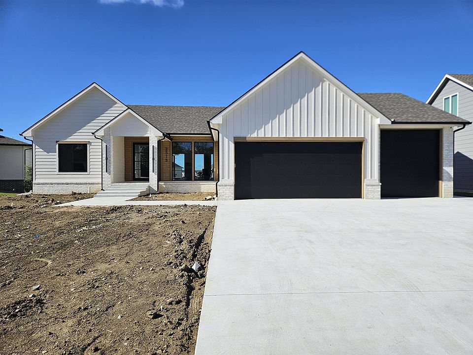 2nd image of 2513 N Emerald Ct