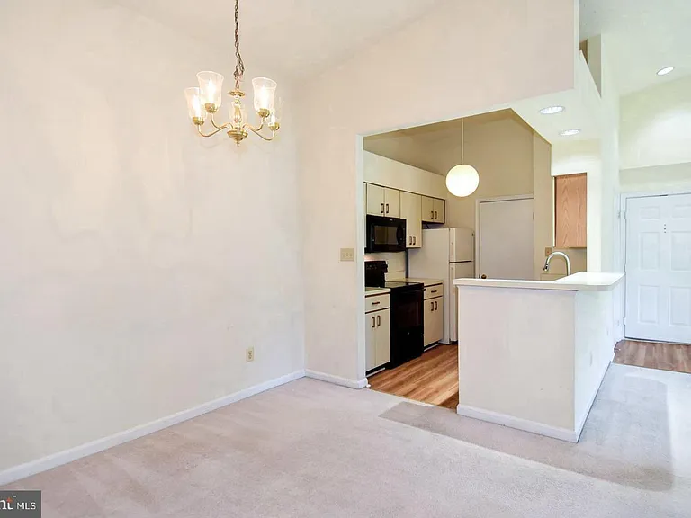 7705 Lafayette Forest Dr #33 — Photo 9