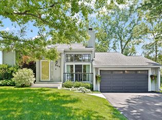 854 Aberdeen Ct, Bolingbrook, IL 60440