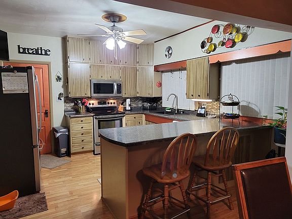 5th image of 601 Union St