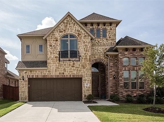 2nd image of 901 Snowshill Trl