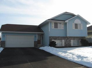 9489 Hames Ave S, Cottage Grove, MN 55016