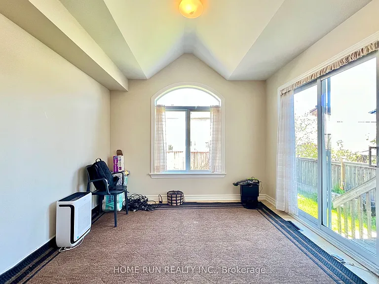 217 Deerfox Dr — Photo 10