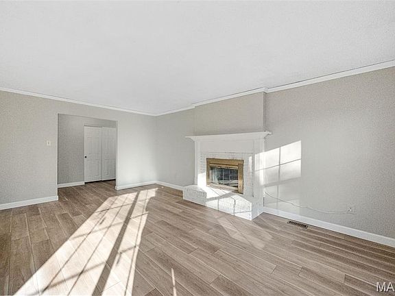 5th image of 3060 Autumn Shores Dr