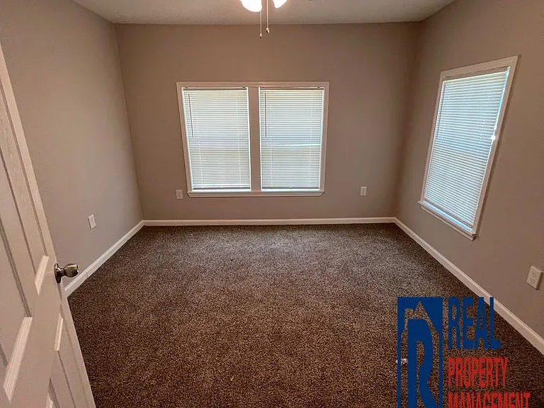 420 Graham Rd — Photo 9