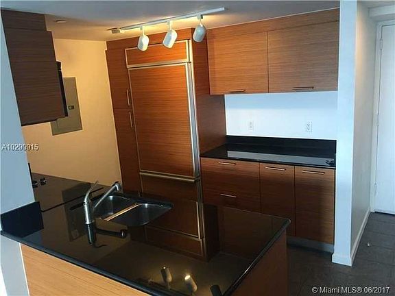 3rd image of 50 Biscayne Blvd APT 3605